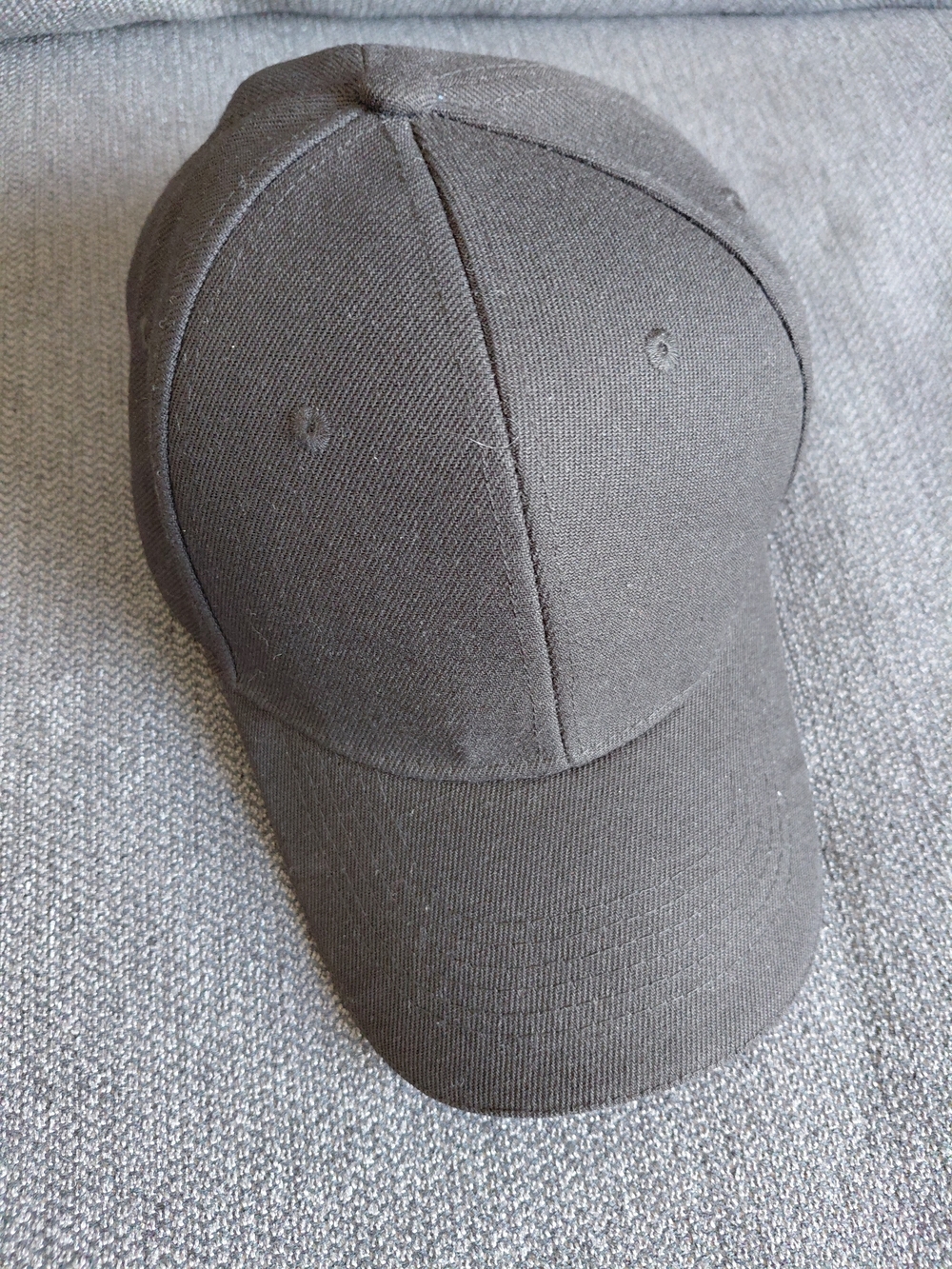 Classic Black Baseball Cap With Silk Lining